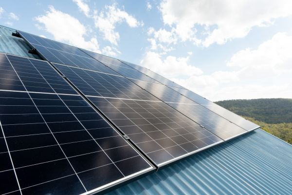 Guide complet sur la production d'électricité avec les panneaux solaires